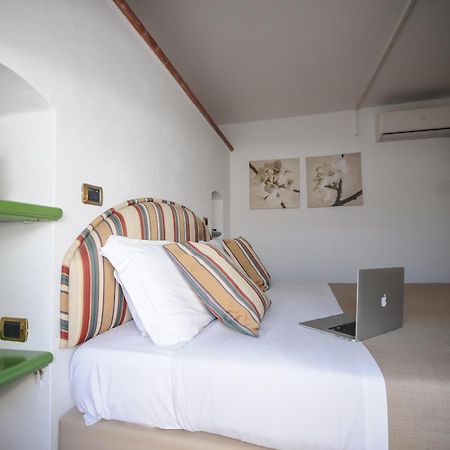 Hotel Tirreno มารีนา ดิ มาซซา ภายนอก รูปภาพ